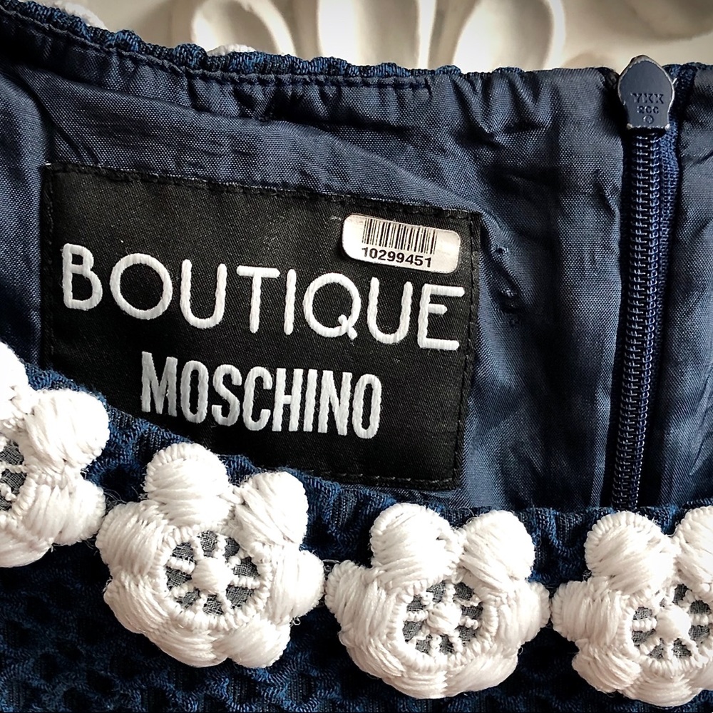 🐻🌼 BOUTIQUE MOSCHINO Navy Waffle Daisy Dress - Picture 5 of 17